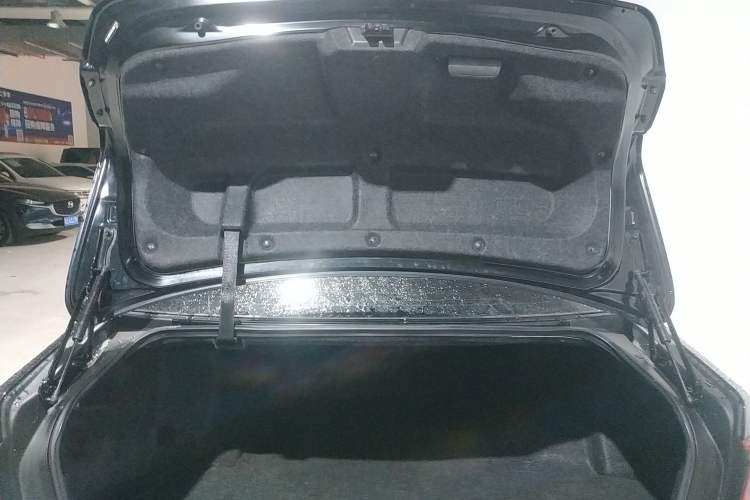 Used Toyota Crown 2018 2.0T Sport Edition Trunk