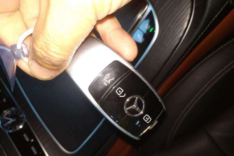 Used Mercedes-Benz E-Class 2020 E 300 L Sporty and Stylish Model