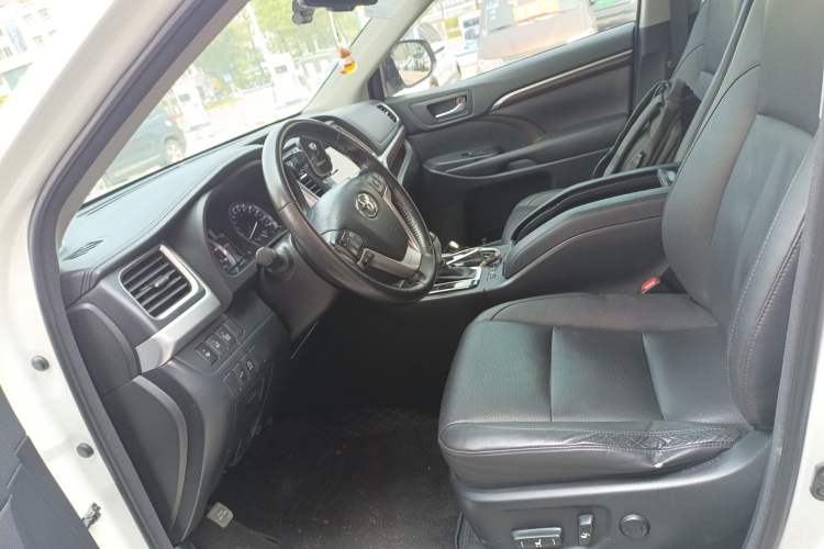 Used Toyota Highlander 2015 2.0T Four-Wheel Drive Ultimate Edition 7-Seater