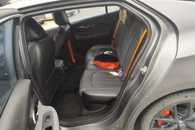 Used GAC Trumpchi EMPOW 2022 270T DCT J16 R-Style Track Edition Left Rear Seat