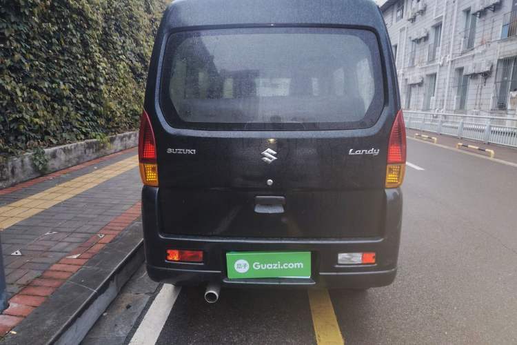 Used Suzuki Landy 2009 1.4L Manual Comfort Version Sunlight Edition
