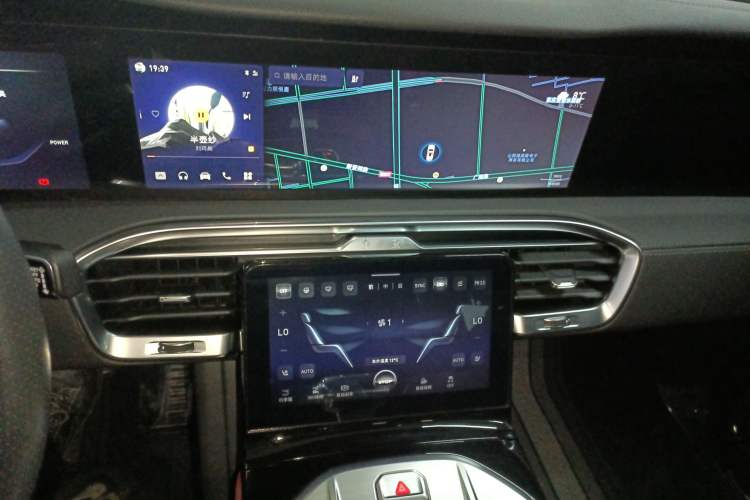 Used Hongqi E-HS9 2022 660 km Range Flagway Edition Six Seats
