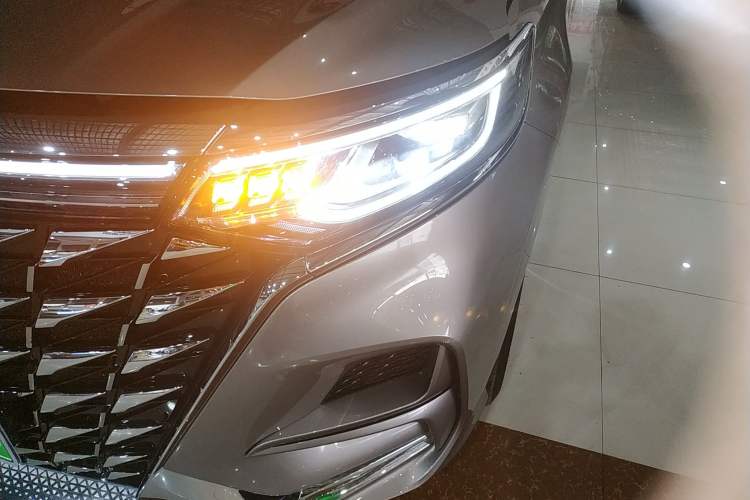Used Roewe iMAX8 New Energy 2025 1.5T DMH Lu Zun Deluxe Edition