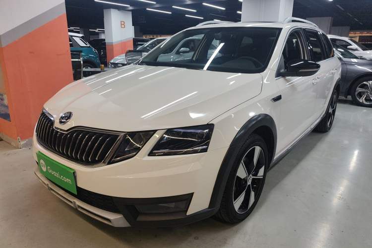 Used Skoda Octavia 2019 TSI280 DSG Luxury Edition Station Wagon China VI Standard