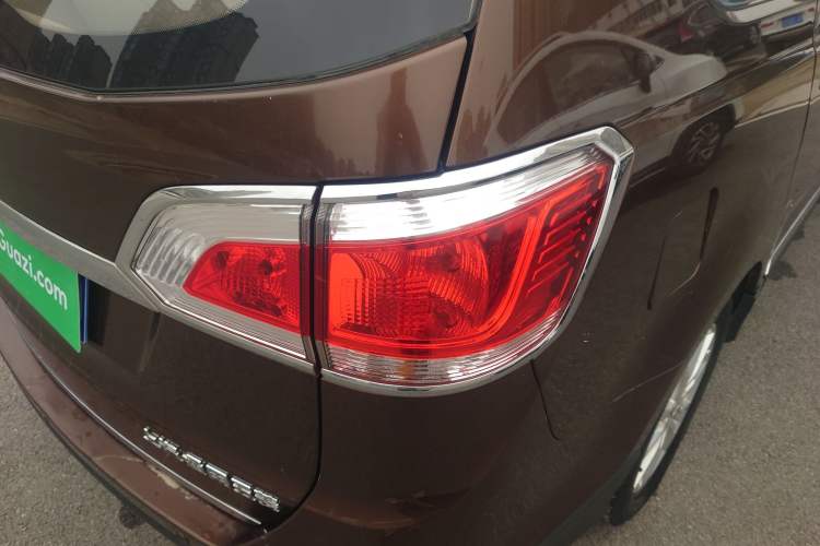 Used Baojun 730 2014 1.5L manual Comfort ESP version 7 seats
