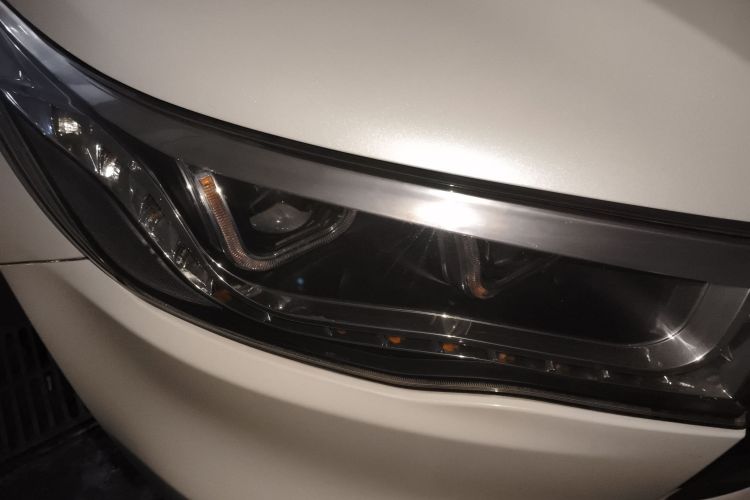 Used Toyota Highlander 2015 2.0T Four-Wheel Drive Luxury Edition 7-Seater Right Front Headlight