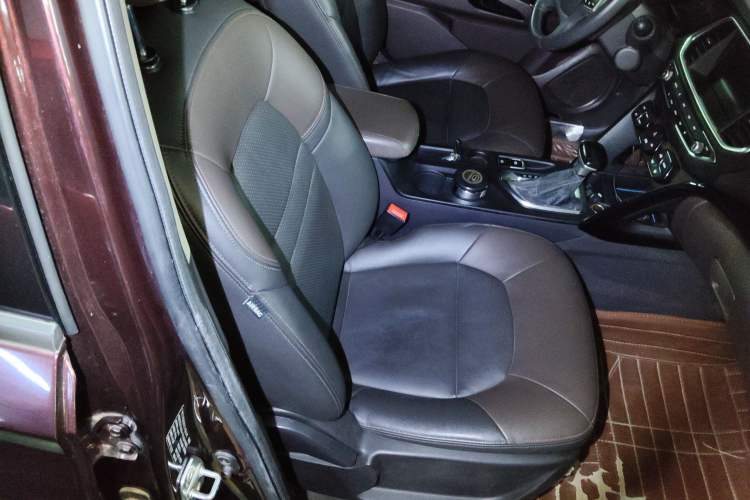 Used GAC Trumpchi GS4 2017 235T G-DCT Two-Wheel Drive Luxury Edition Right Front Seat