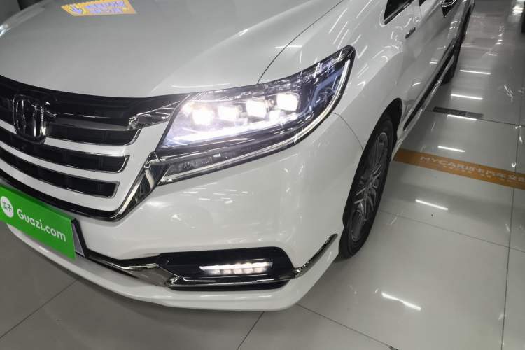 Used Honda Elysion 2019 2.0L Hybrid Luxury Edition

