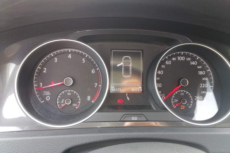 Used Volkswagen Golf 2018 230TSI Automatic Comfort Model Instrument Cluster