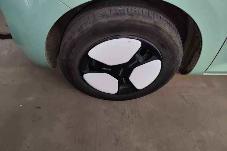 Used CHANGAN NEVO Lumin 2023 205km Xiangqin Version Exterior 4