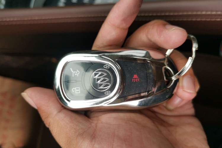 Used Buick Envision 2018 20T Two-Wheel Drive Luxury Model Vehicle Key