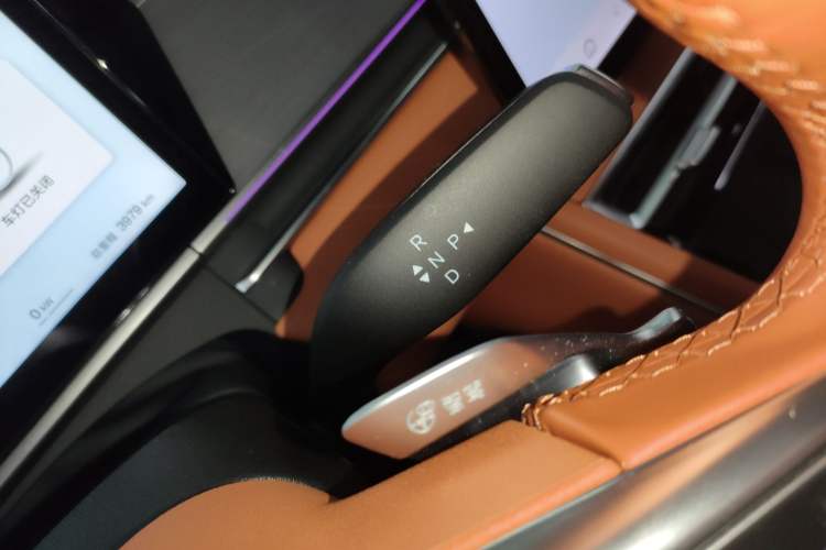 Used BYD Tang L 2025 EV 670KM LiDAR Flagship Version