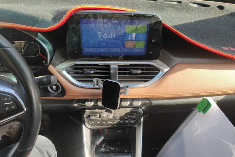 Used Baojun 510 2017 1.5L Manual Luxury Model Audio And AC Panel