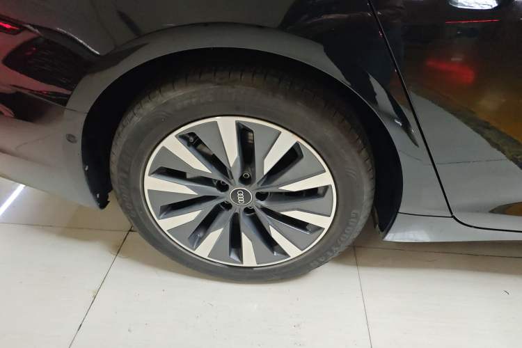 Used Audi A6L 2024 45 TFSI Prestige Elegant Edition
