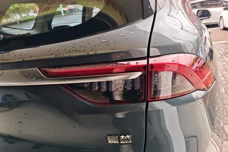 Used Geely Auto Haoyue 2020 1.8TD DCT Flagship 5-Seater Right Rear Taillight