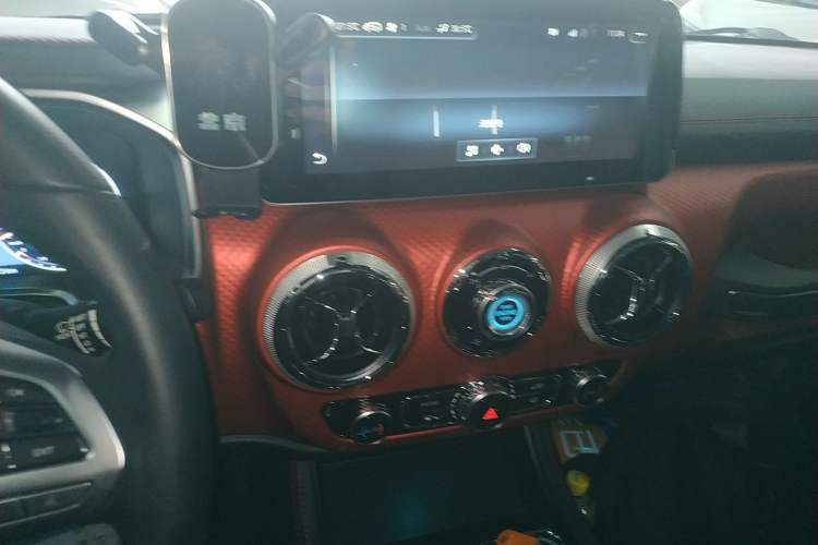 Used BAIC Off-Road BJ40 2020 2.0T Automatic Four-Wheel Drive Urban Hunter Edition Chivalrous Type
