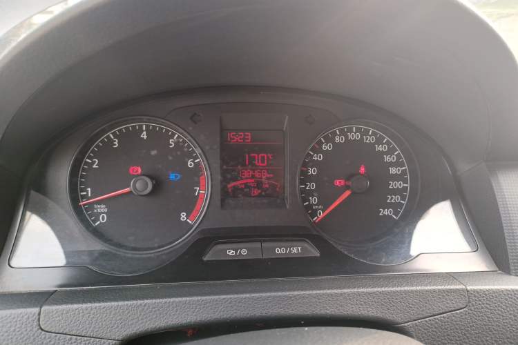 Used Volkswagen Santana 2015 1.4L Manual Fashion Edition