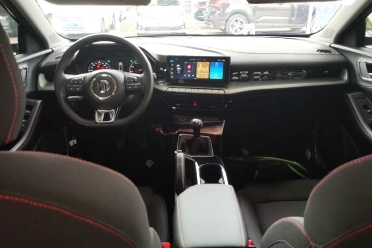 Used MG 5 2023 180 DVVT Manual Fashion Edition
