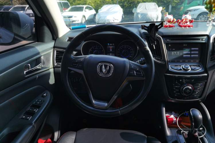 Used CHANGAN CS75 2014 1.8T Automatic Elite Model China IV Standard
