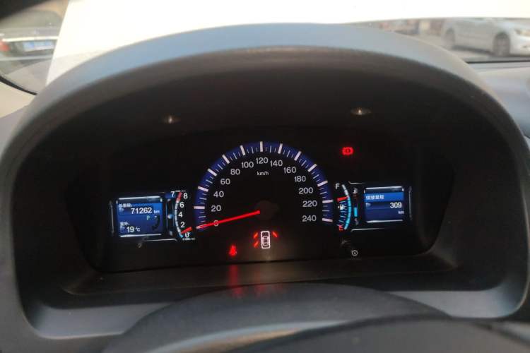 Used BYD G6 2013 1.5TID Automatic Luxury Model
