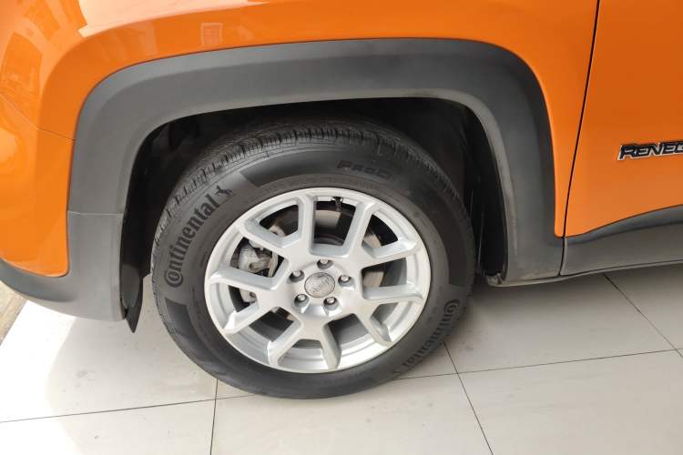 Used Jeep Renegade 2019 220T Automatic Leading Edition Exterior 4