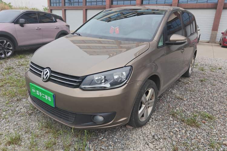 Used Volkswagen Touran 2015 1.4T Manual Fashion Edition 5-Seater