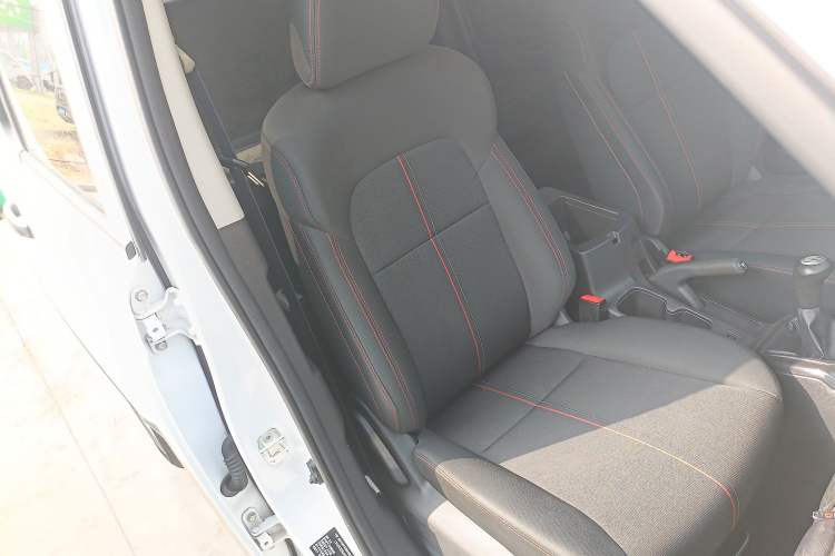 Used CHANGAN OSHAN X70A 2019 1.5L Manual Basic Version China VI Standard