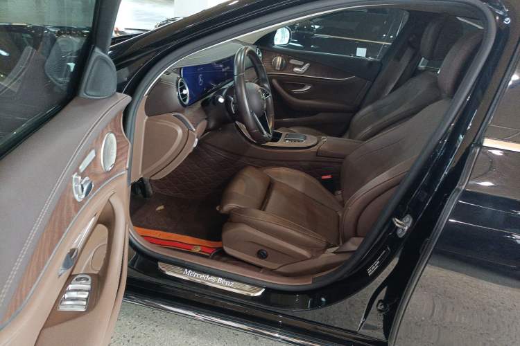 Used Mercedes-Benz E-Class 2022 Second Facelift E 300 L Luxury Edition