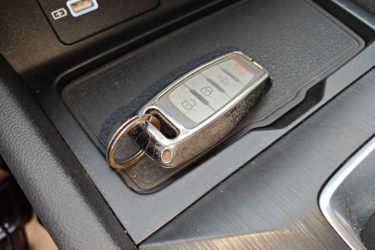 Used Great Wall Poer 2023 2.0T Commercial Version Automatic Diesel 4x4 Navigation Type Long Bed GW4D20M