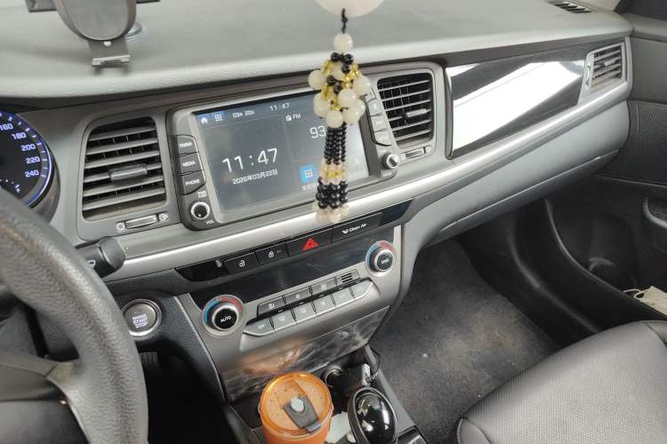 Used Hyundai Mistra 2017 1.8L Automatic Smart GLS China V Standard Audio And AC Panel