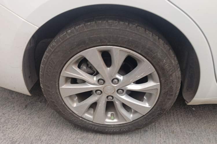 Used Buick Excelle GX 2018 15T Manual Elite Model
