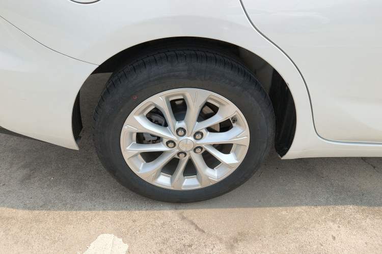 Used Chevrolet Monza 2024 1.5L Dual-Clutch Enjoyment Edition Right Rear Wheel Hub