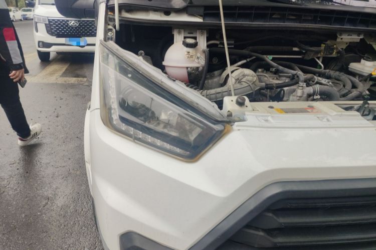 Used JMC Transit 2019 2.8T Commercial Version Long Wheelbase Mid-Roof 6-Seater Rear Single Tire China VI Emission Standard – JX493