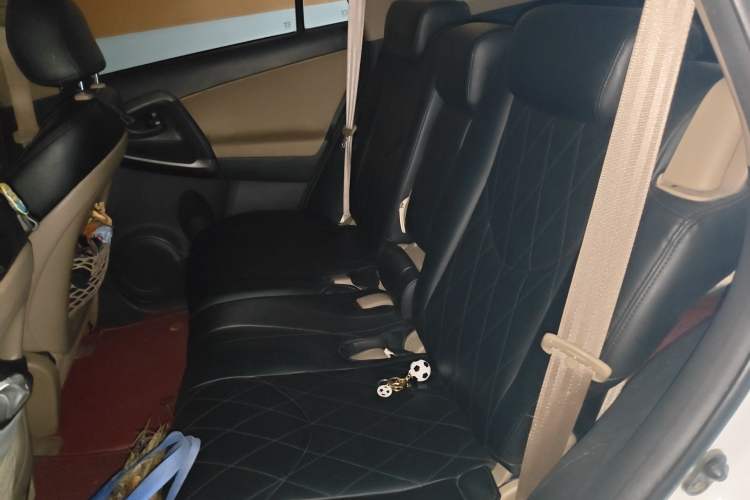 Used Toyota RAV4 2011 2.0L Automatic 4x4 Edition
