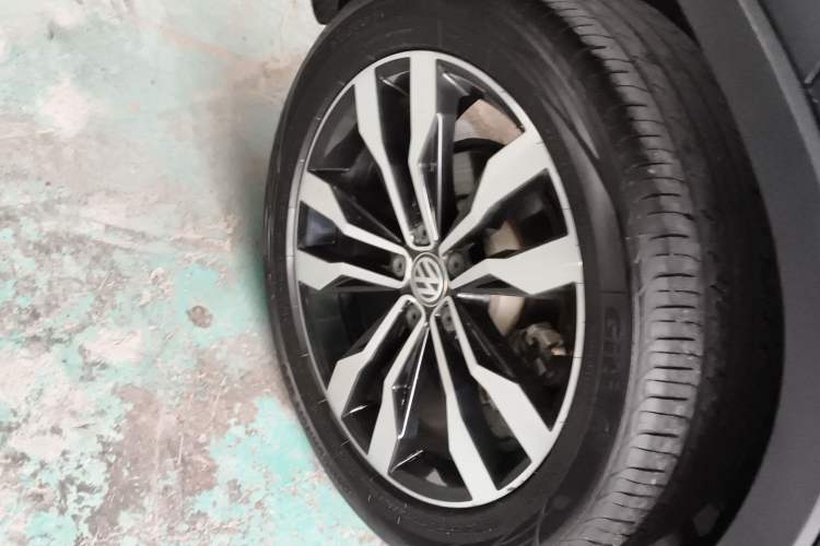 Used Volkswagen Tayron 2019 380TSI Four-Wheel Drive R-Line China VI-standard Exterior 2