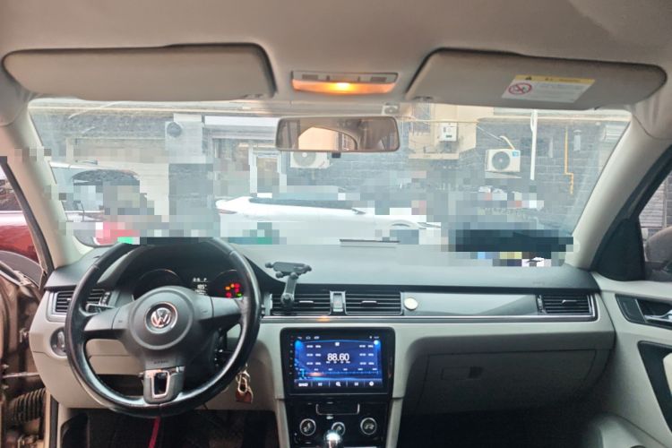 Used Volkswagen Bora 2014 1.6L Automatic Fashion Model Headliner