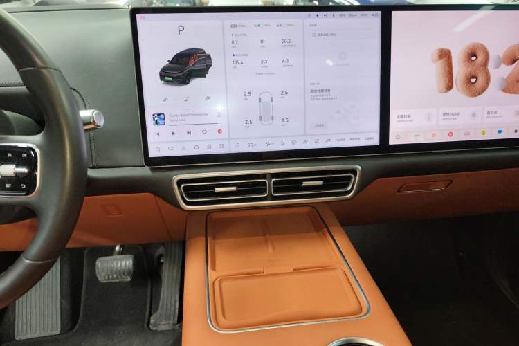 Used Li Auto L8 2023 Pro Model
