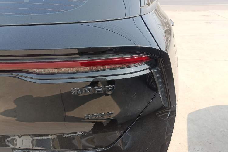 Used Venucia V 2022 260T Black Horse Edition · Idol Exterior 3