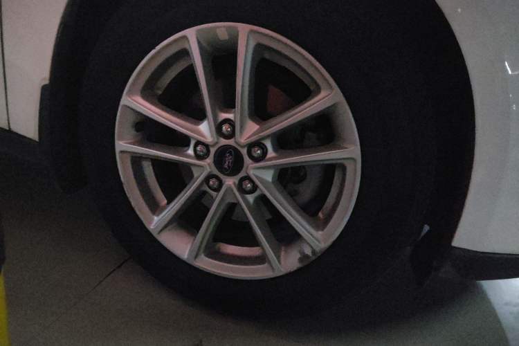 Used Ford Focus 2017 Sedan EcoBoost 180 Automatic Elite Model
