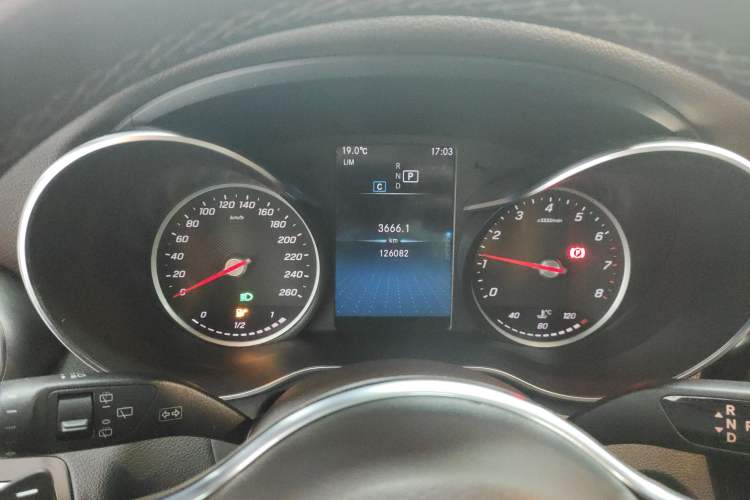 Used Mercedes-Benz GLC 2020 GLC 260 L 4MATIC Dynamic Model
