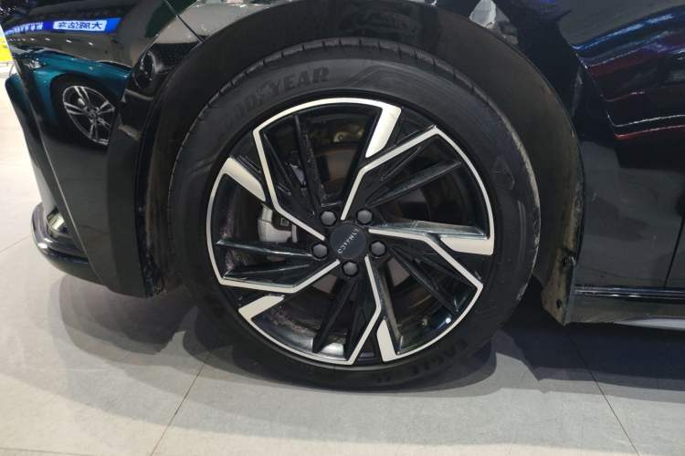 Used Lynk & Co 03 2023 2.0TD DCT JingPro Exterior 4