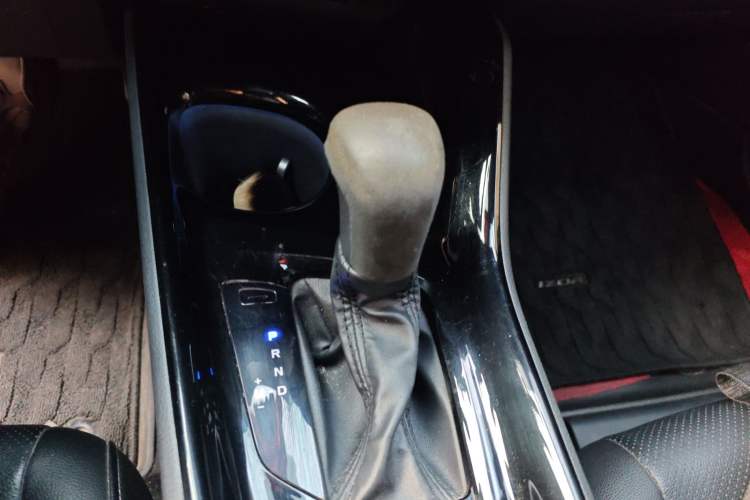 Used Toyota IZOA 2020 2.0L Enjoy Edition