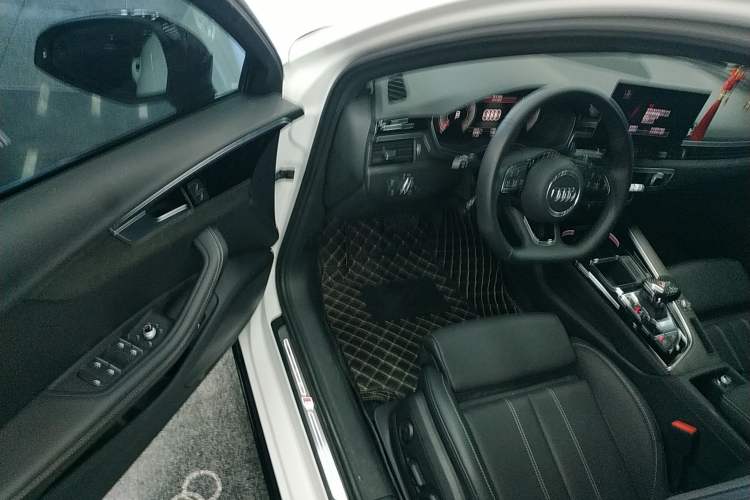 Used Audi A4L 2023 40 TFSI Luxury Dynamic Model Driver Seat