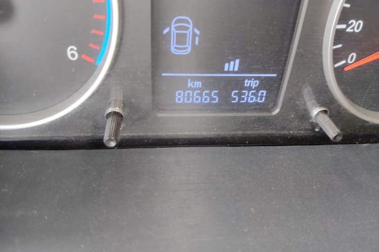 Used Foton Toano 2020 2.5T Manual Tongtu Short Wheelbase Mid-Roof 5/6-Seater 4J25TC3 Odometer Close Up