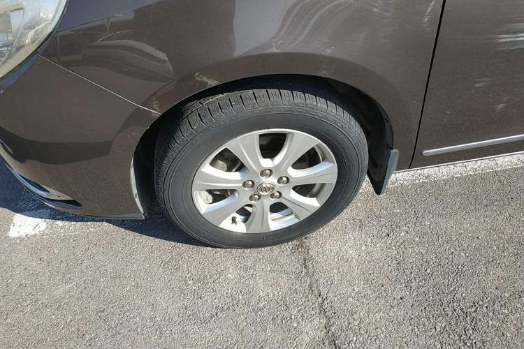 Used Buick GL8 2014 3.0L GT Luxury Business Haoya Edition