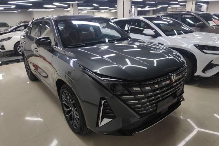 Used Changan UNI-Z 2025 1.5T Luxury Version