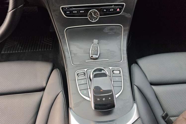 Used Mercedes-Benz C-Class (Import) 2017 C 200 station wagon