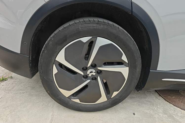 Used Nio EC6 2023 75 kWh