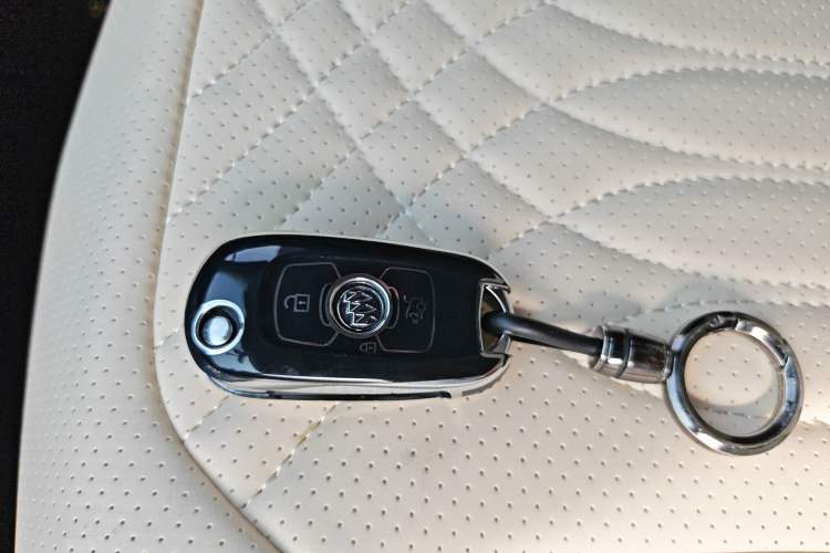 Used Buick Verano 2018 Hatchback 15S Automatic Ambition Model Vehicle Key