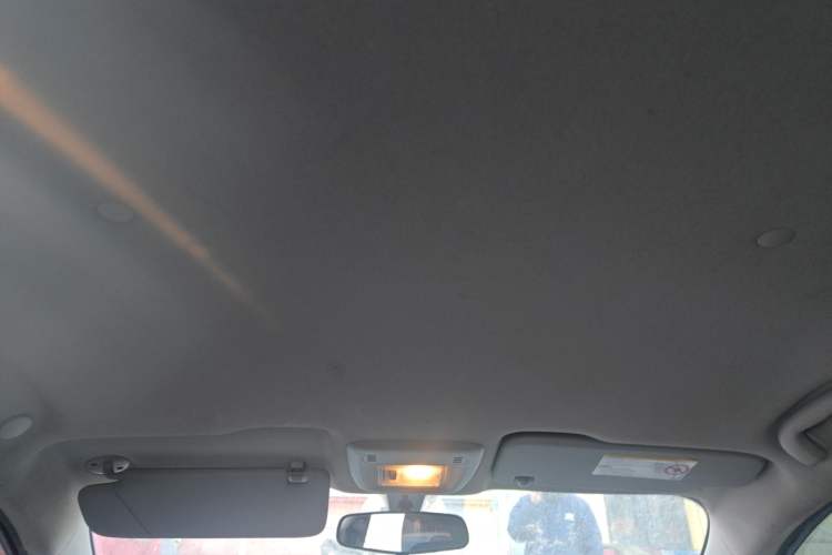 Used Chevrolet Aveo Sonic 2011 Sedan 1.4L Manual Transmission SE